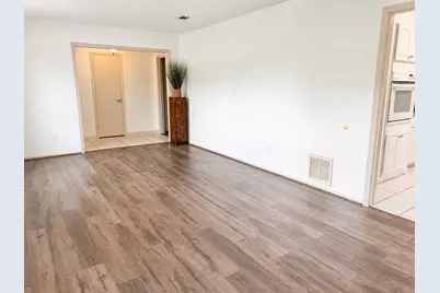 11427 Brook Meadows Lane, Meadows Place, TX 77477 - Photo 5