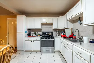 4937 Bataan Road, Houston, TX 77033 - Photo 19