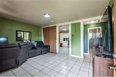 4937 Bataan Road, Houston, TX 77033 - Photo 17