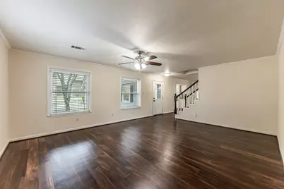 1006 Amesbury Court, Huntsville, TX 77340 - Photo 3
