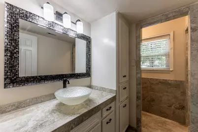 1006 Amesbury Court, Huntsville, TX 77340 - Photo 11