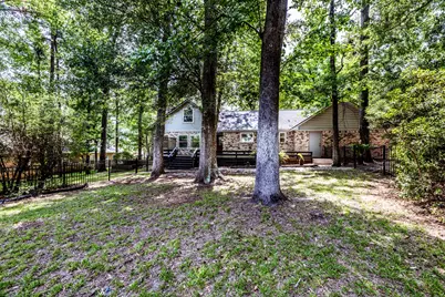 1006 Amesbury Court, Huntsville, TX 77340 - Photo 19