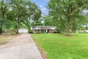 27216 Blueberry Hill Dr Dr, Oak Ridge North, TX 77385 - Photo 1