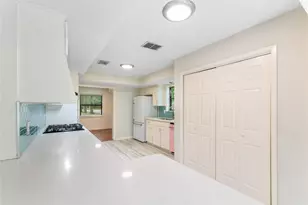 27216 Blueberry Hill Dr Dr, Conroe, TX 77385 - Photo 15