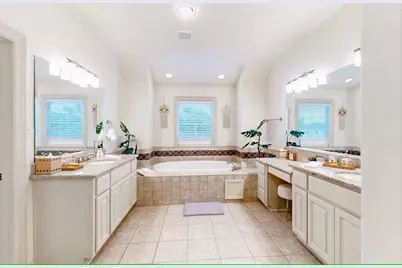 404 W 16th Street, Houston, TX 77008 - Photo 23