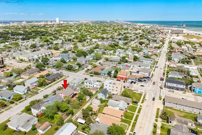 3911 Avenue R 1/2, Galveston, TX 77550 - Photo 5