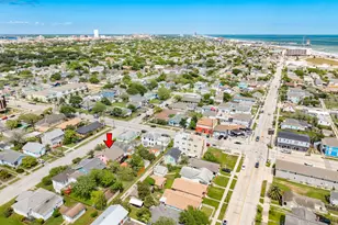 3911 Ave R 1/2, Galveston, TX 77550 - Photo 5