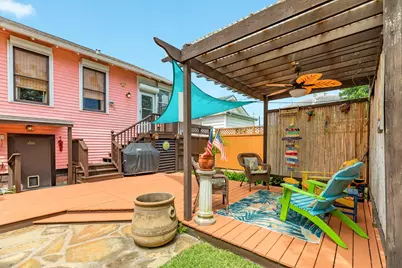 3911 Avenue R 1/2, Galveston, TX 77550 - Photo 15