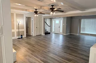 919 Longview Dr, Sugar Land, TX 77478 - Photo 9