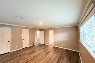 919 Longview Dr, Sugar Land, TX 77478 - Photo 15