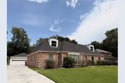 919 Longview Drive, Sugar Land, TX 77478 - Photo 3