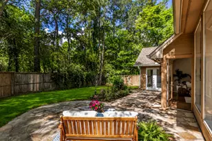 22 Cedar Chase Pl, The Woodlands, TX 77381 - Photo 33