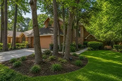 22 Cedar Chase Place, The Woodlands, TX 77381 - Photo 1