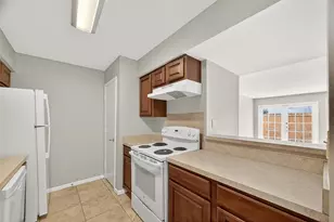 10555 Turtlewood Ct, Houston, TX 77072 - Photo 13