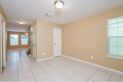 4959 S Cancun Drive, Houston, TX 77045 - Photo 5
