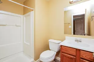 4959 S Cancun Dr, Houston, TX 77045 - Photo 15