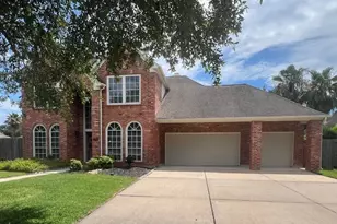 105 Laguna Pointe Dr, League City, TX 77573 - Photo 5
