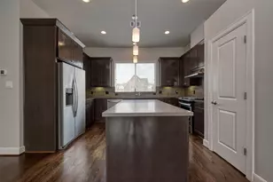 951 W 17th St, Houston, TX 77008 - Photo 11