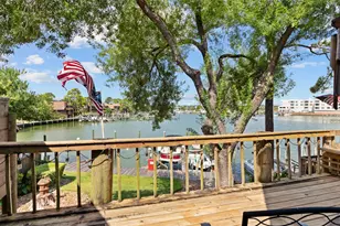 655 Davis Rd, League City, TX 77573 - Photo 1