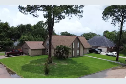 5101 Arrowhead Drive, Baytown, TX 77521 - Photo 3
