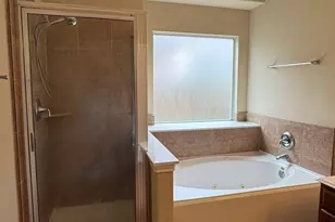 10006 Kendahlwood Ln, Tomball, TX 77375 - Photo 13