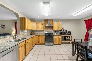 3115 Centennial Village Dr, Pearland, TX 77584 - Photo 11