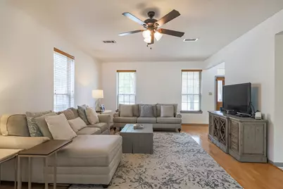71 W Indian Sage Circle, The Woodlands, TX 77381 - Photo 7