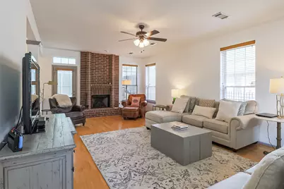 71 W Indian Sage Circle, The Woodlands, TX 77381 - Photo 5