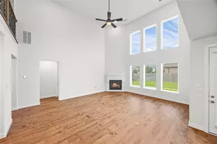 4627 Clear Creek Dr, Sugar Land, TX 77479 - Photo 9