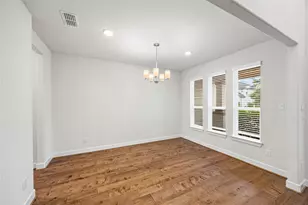 4627 Clear Creek Dr, Sugar Land, TX 77479 - Photo 3