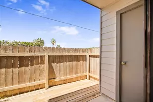 3220 69th St, Galveston, TX 77551 - Photo 23