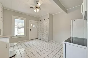 2206 Singleton St, Houston, TX 77008 - Photo 5