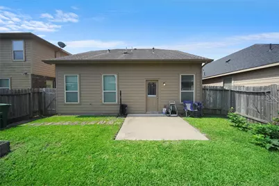 9303 Fuqua Breeze Drive, Houston, TX 77075 - Photo 7