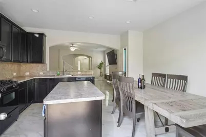 9303 Fuqua Breeze Drive, Houston, TX 77075 - Photo 9