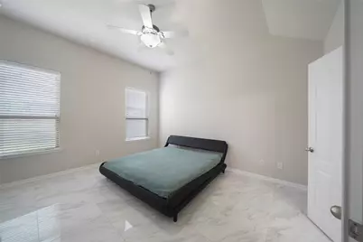 9303 Fuqua Breeze Drive, Houston, TX 77075 - Photo 19