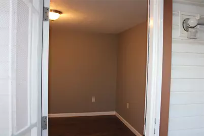 717 7th Street, Dickinson, TX 77539 - Photo 3