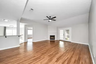 28707 Stapleford St, Spring, TX 77386 - Photo 3