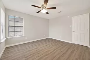 8617 Mapletwist St, Houston, TX 77083 - Photo 35