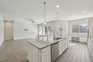 2542 Deerwood Heights Ln, Manvel, TX 77578 - Photo 9