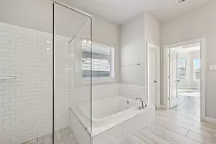 2542 Deerwood Heights Ln, Manvel, TX 77578 - Photo 21