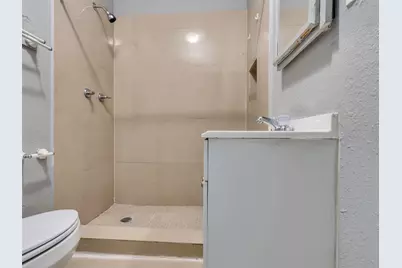 137 County Road 5023, Cleveland, TX 77327 - Photo 45