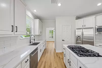 4607 Jade Green Court, Houston, TX 77059 - Photo 17