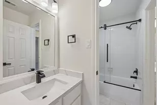 4607 Jade Green Ct, Houston, TX 77059 - Photo 37