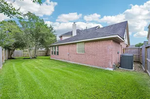 4607 Jade Green Ct, Houston, TX 77059 - Photo 43