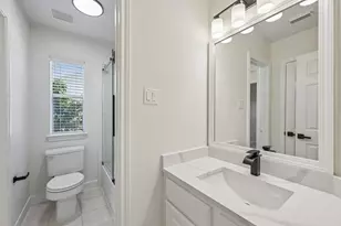 4607 Jade Green Ct, Houston, TX 77059 - Photo 39