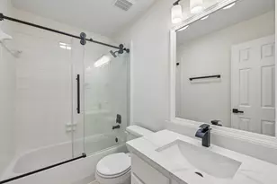 4607 Jade Green Ct, Houston, TX 77059 - Photo 33