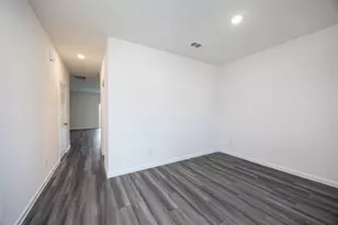 31114 Gayle Prairie Oaks St, Waller, TX 77484 - Photo 7