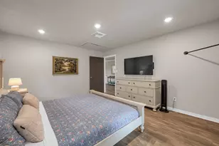 361 S Lakeside Dr, Huntsville, TX 77320 - Photo 19