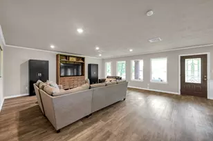 361 S Lakeside Dr, Huntsville, TX 77320 - Photo 7