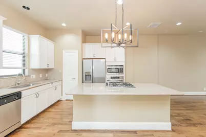 5209 Schuler Street #C, Houston, TX 77007 - Photo 5